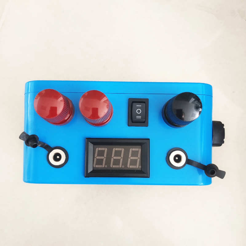 12v24v强起电源塑料外壳户外便携式应急启动移动防水盒蓝色带配件
