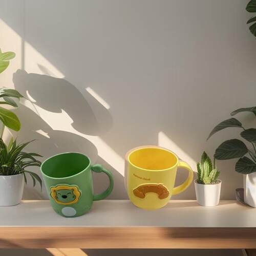 Creative and Adorable Children's漱口杯 (Rinse Cup) - Thicken