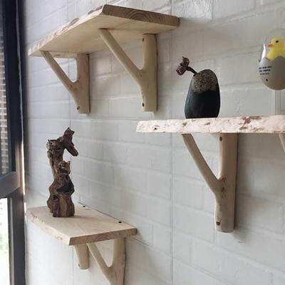 原木一字隔板壁挂置物架松木一字型木板电视背景墙装饰书架挂墙板