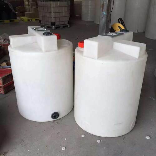 濮阳2000L化工搅拌桶 滚塑一次成型pe加药箱 2吨洗洁精搅拌容器
