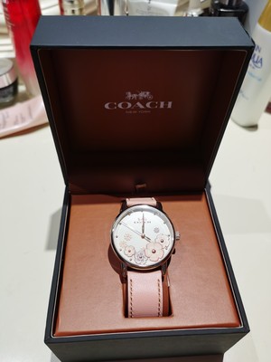 蔻驰手表属于什么档次入手过的进进看