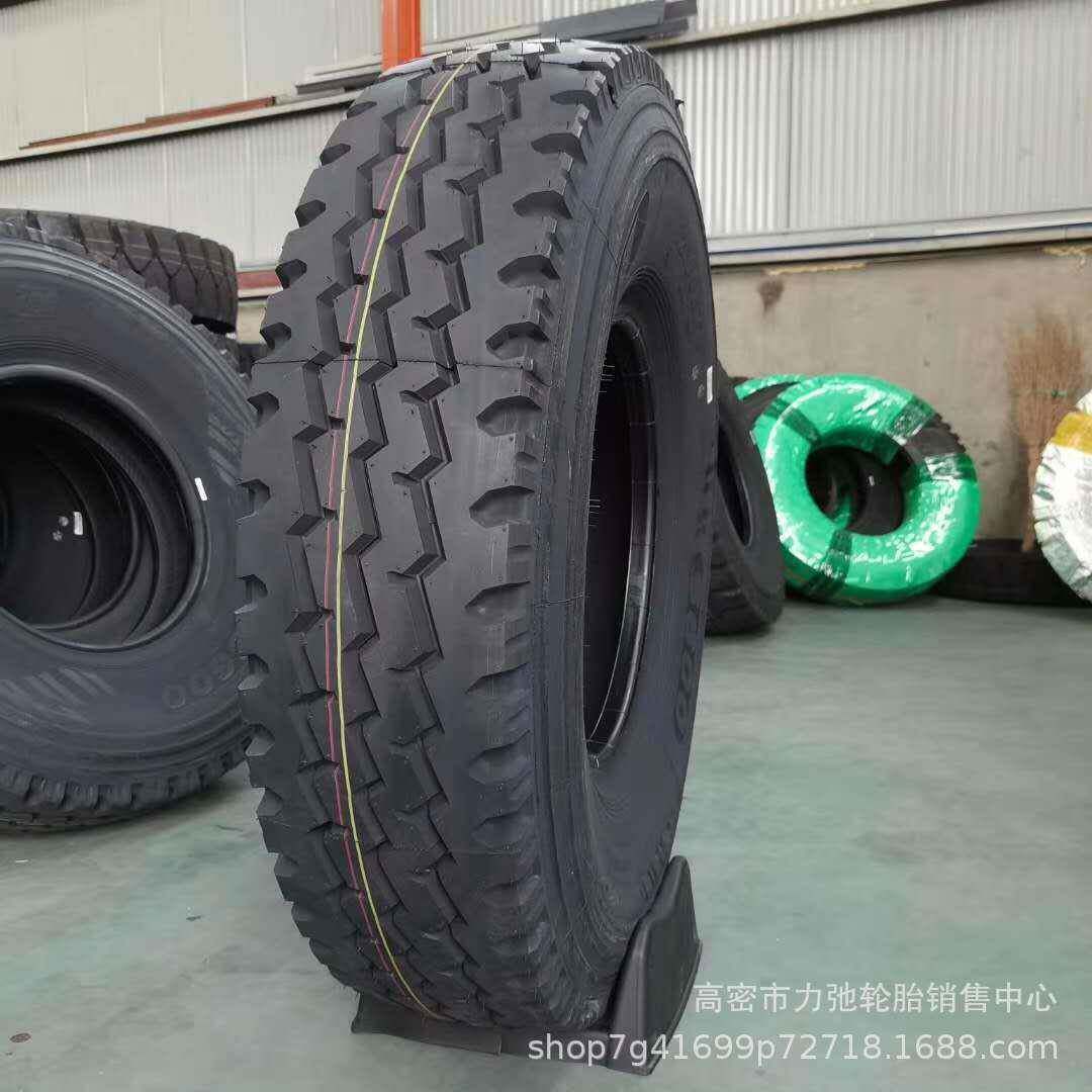 汽车轮胎1100R20钢丝胎自卸车轮胎顺花纹防扎抗压厂家直供1100r20