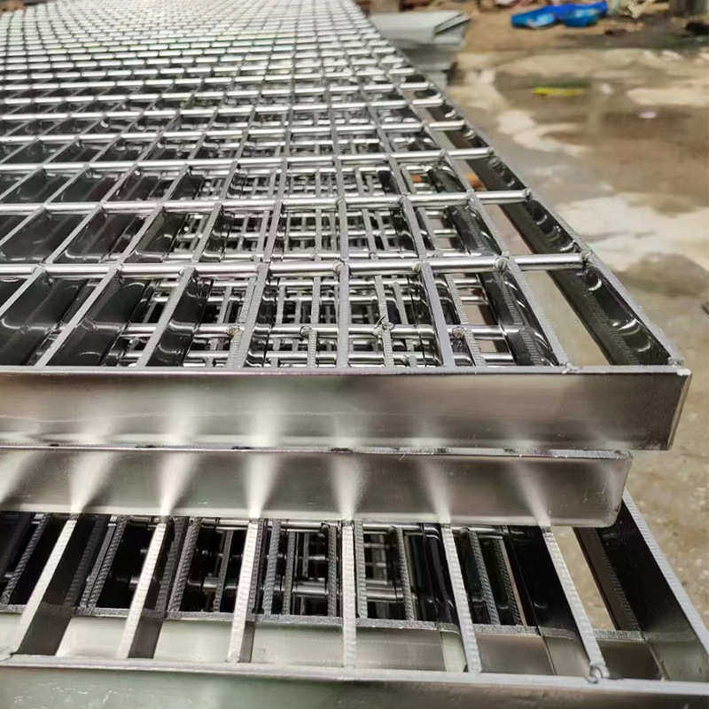 钢格板现货供应 热镀锌钢格板 地沟盖板游泳池污水池排水踏板,基础建材,排水沟槽/盖板,淘宝优惠券,粉丝福利购,淘宝优惠卷