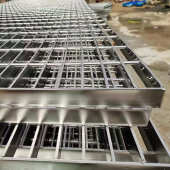 钢格板现货供应 地沟盖板游泳池污水池排水踏板 热镀锌钢格板
