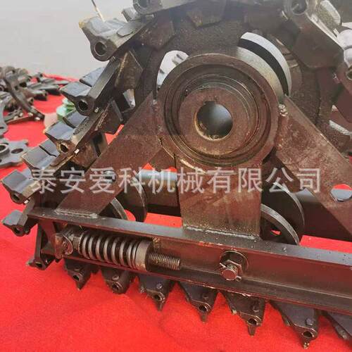 新型驱动轮手扶拖拉机履带轮防打滑链条轮泰安销售