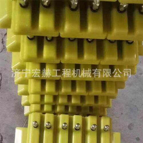 挖掘机R215-5牛筋履带板胶块 R210-5橡胶胶块 卡扣钩机履带板垫块
