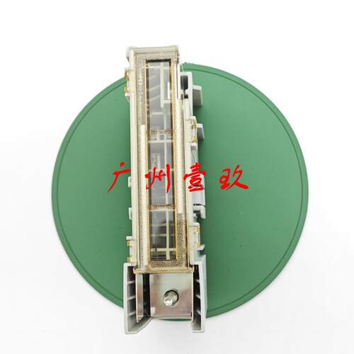 82620-0C030 826200C030 UZJ200/URJ200/URJ201 保险丝