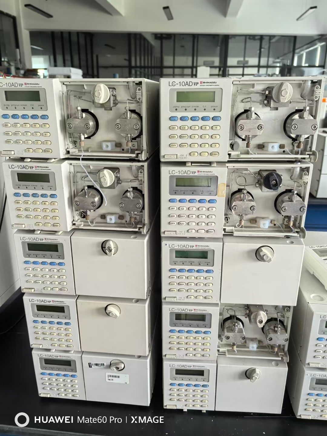 岛津10ADvp泵，国外进口，内部干净，电压已调至220V，