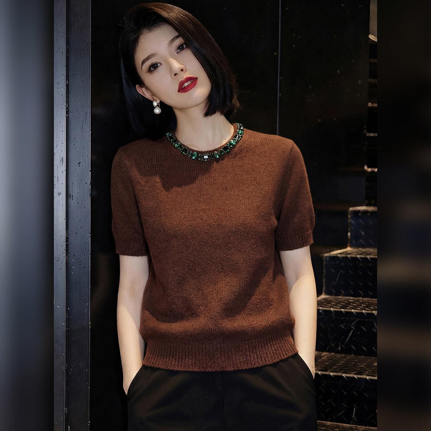 高级感镶钻时尚女款独特新款套头针织衫夏季百搭短袖柔软舒适上衣