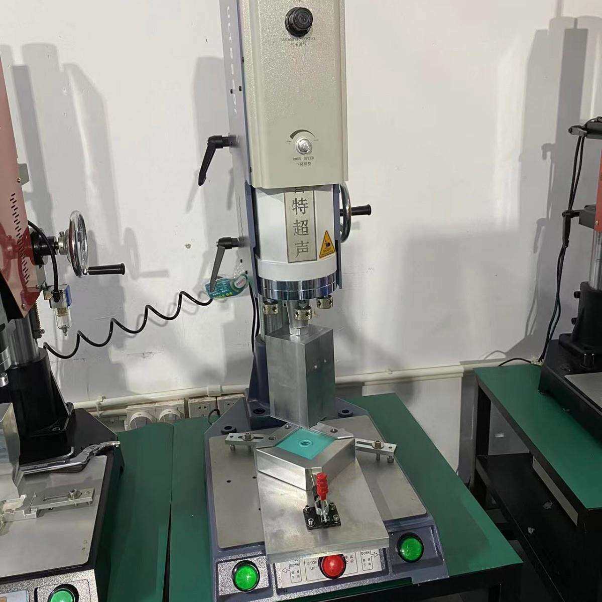 pp盒子外壳15K2600瓦超声波模具焊头工艺方法压合焊接机器设备厂