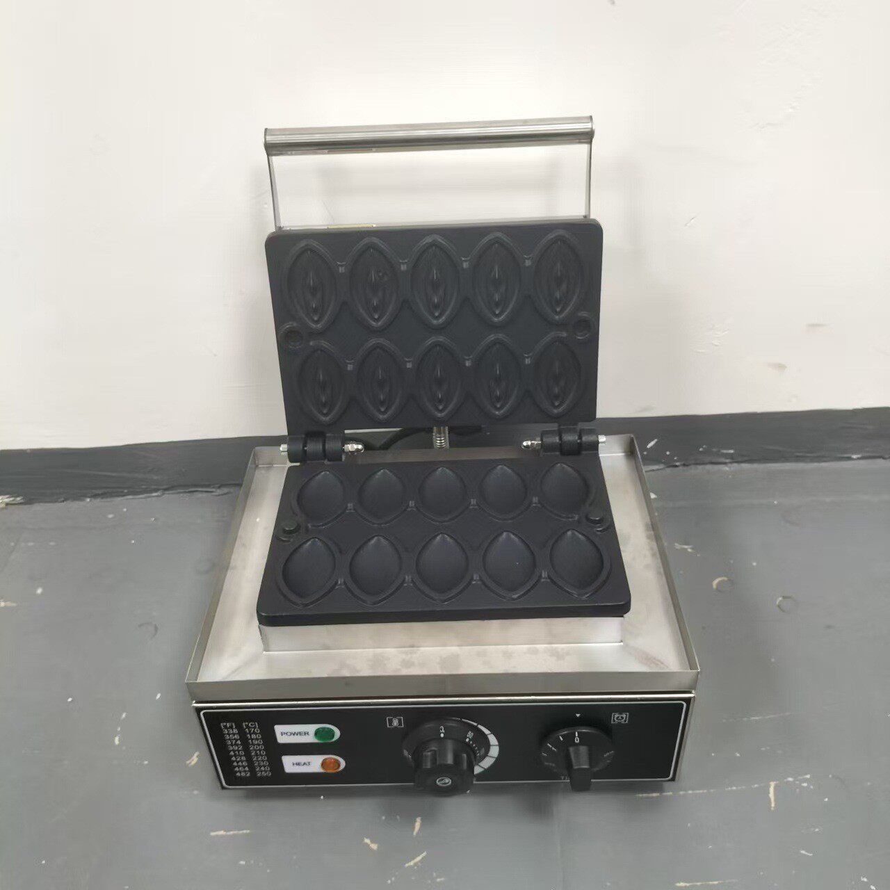 冠佳商用十个女性华夫饼机器电热华夫炉双面加热可丽饼松饼烤饼机