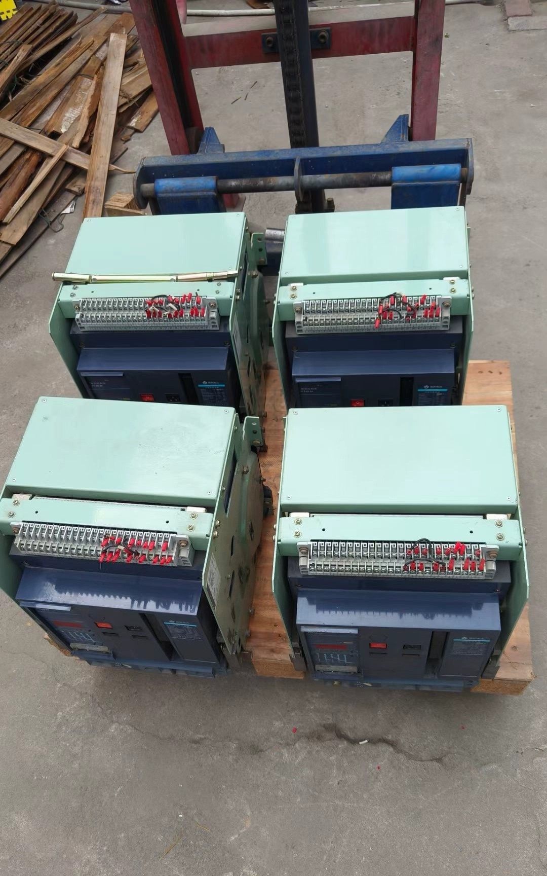 1600A框架断路器 3P  PT40-M  HNW2-20