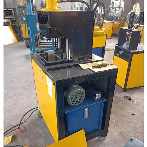 全自动方管冲孔切断机 角钢槽钢冲孔切断镀锌钢管高速液压冲孔机