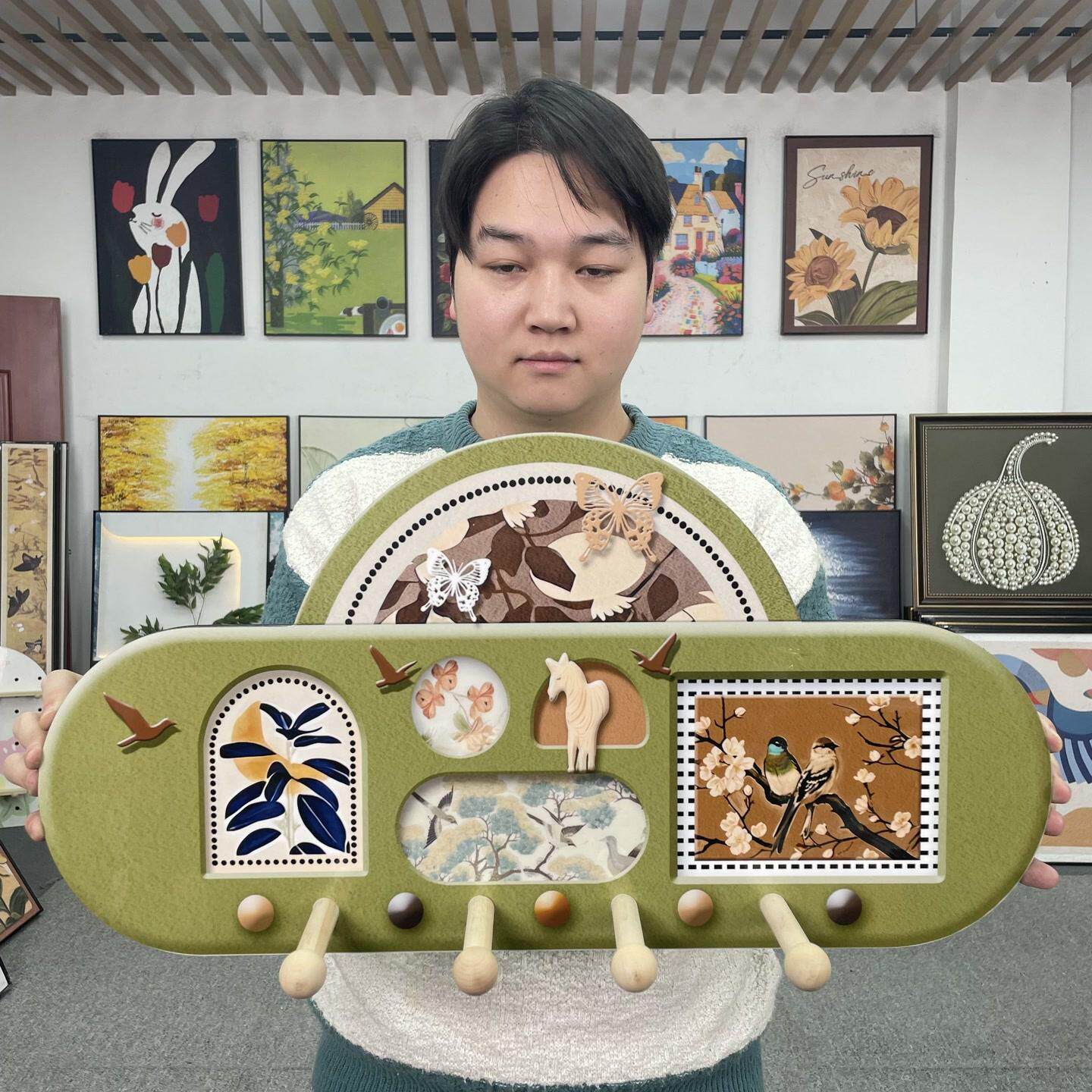 晶瓷BB中古现代轻奢洞洞板客厅沙发背景墙挂画V005法式高级感挂画