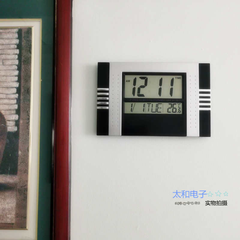 包邮挂钟数字显示挂钟座钟桌面闹钟液晶显示大字体闹钟万年历现代