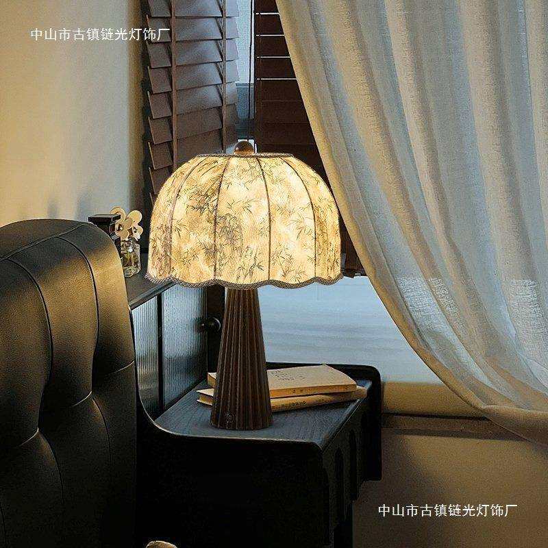 中古风印花台灯法式复古简约客厅卧室床头台灯温馨民宿氛围感灯饰