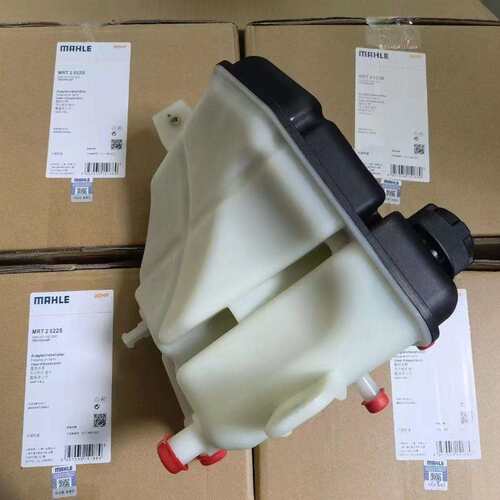 冷却液膨胀油箱 670031651 670007905 670004141 670031651副水壶