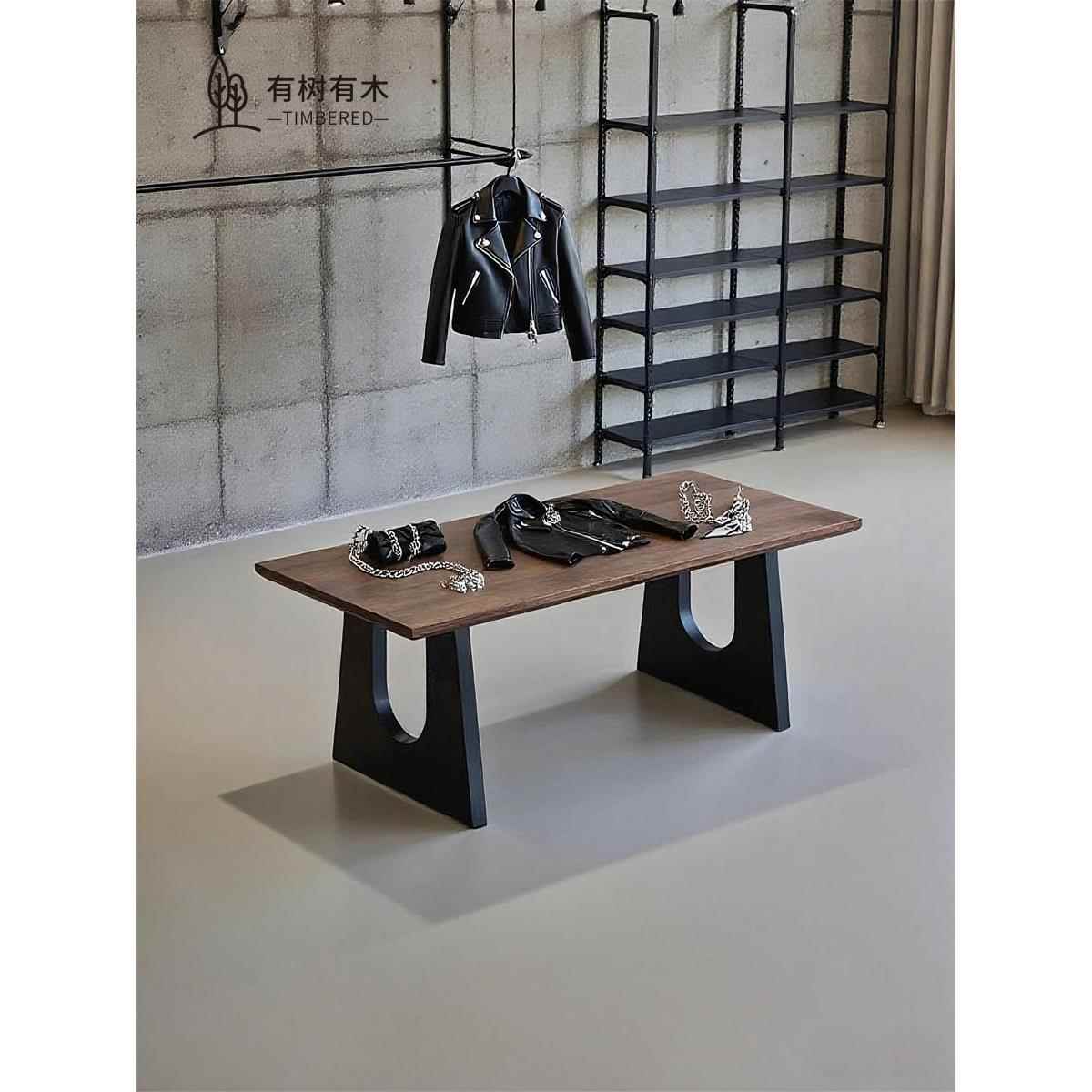 服装店中岛展示桌中间摆放实木桌子现代简约店铺高级感中古流水台
