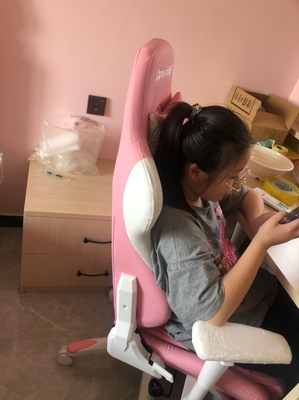 惊天反馈:AutoFull傲风电竞椅怎么样?说出质量差内幕