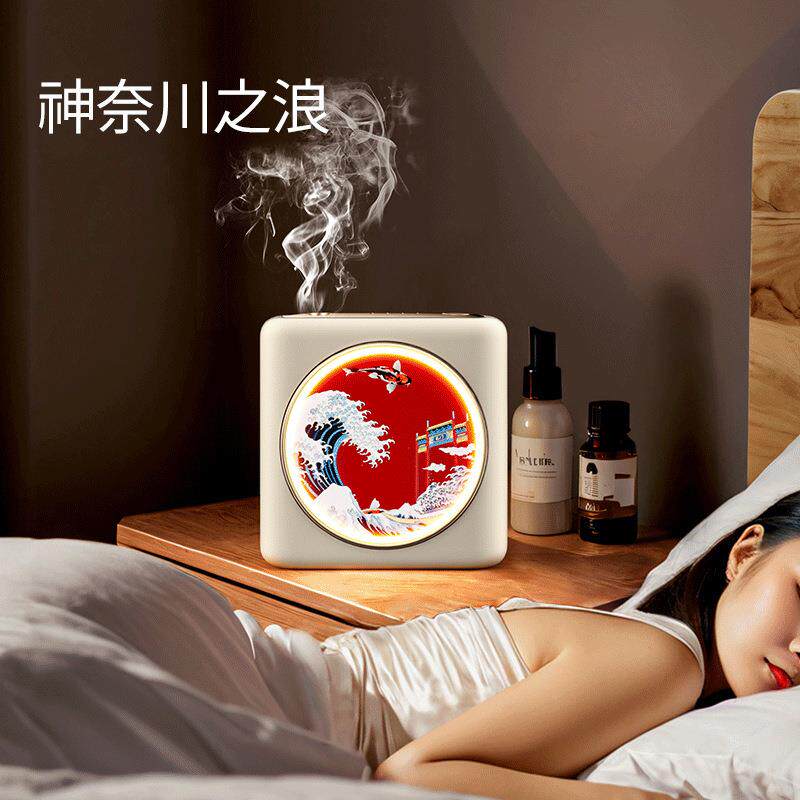 新款壁挂式加湿器办公室桌面家用自动喷香器智能卧室宿舍充插两用