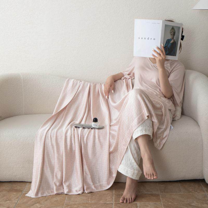 头等舱航空冰丝薄款毛毯子空调成人盖毯毛巾夏凉被凉感冷感竹纤维