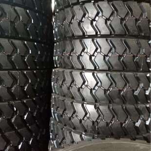 卡车载重子午线轮胎 矿山花纹 厂家直销可出口 825R20 全钢丝轮胎