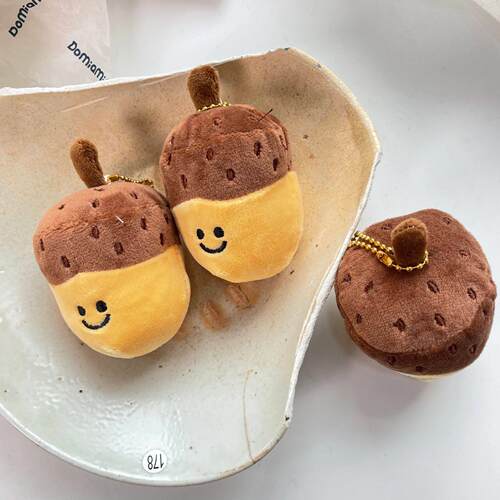 可爱毛绒卡通坚果挂件学生情侣闺蜜创意挂饰钥匙扣公仔挂件GJ240