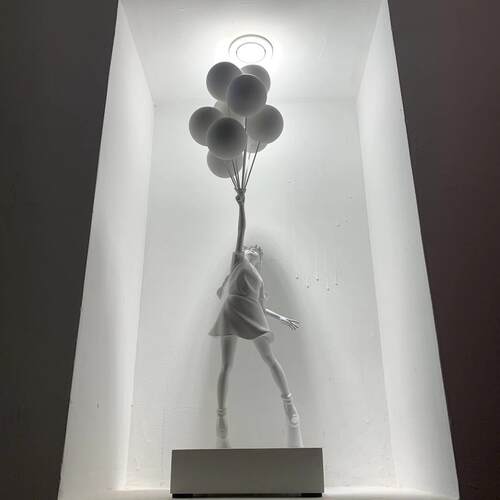 Banksy气球女孩治癒系摆件雕塑泡泡FlyingBalloonsGirl送礼品ins