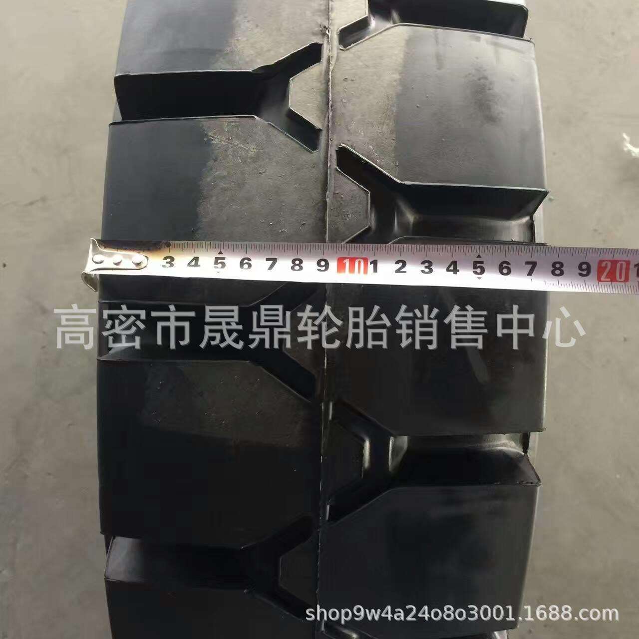 叉车充气轮胎 650-10 700-12/15 750-15 28*9-15 825-12/15实心胎
