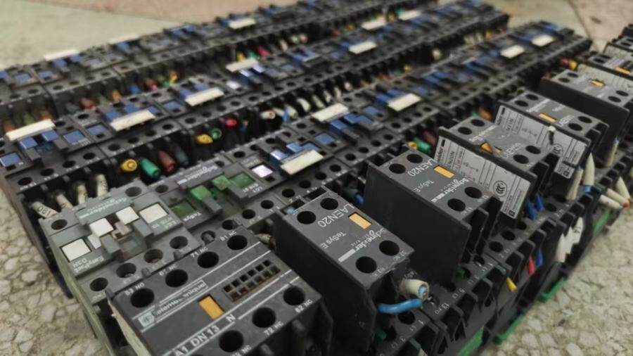 4月24日北京【京械5988】接触器一批40只（具体以实物为准）网络拍卖公告