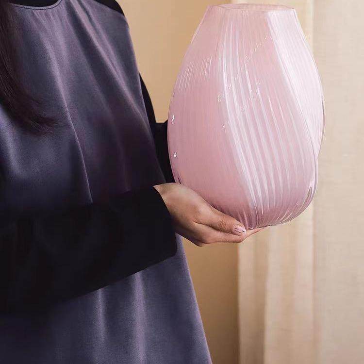 粉色麦芽糖花瓶 扭曲不规则玻璃花器 高颜值高品质客厅摆件批发,家居饰品,花瓶,淘宝优惠券,粉丝福利购,淘宝优惠卷