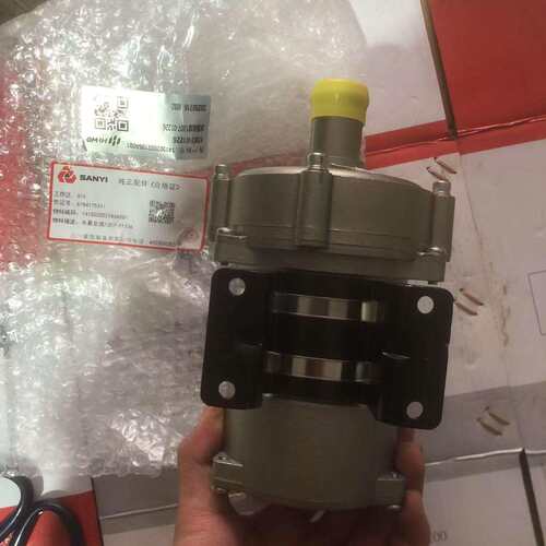三一SKT105E 冷凝器水泵总成 141502002186A001