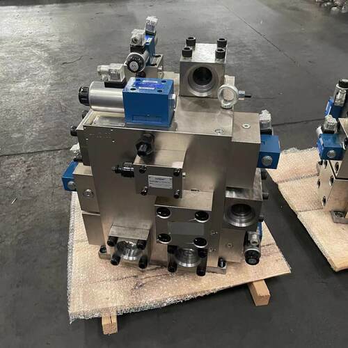 YZ32-100CV-00R差动100T，主缸上腔液控保压