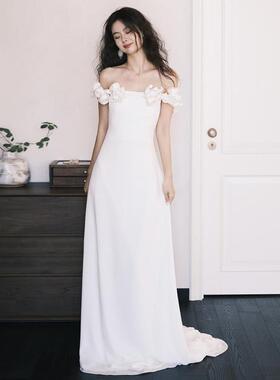 领证登记轻婚纱缎面一字肩新娘简约订婚礼服鱼尾显瘦白色晨袍礼服