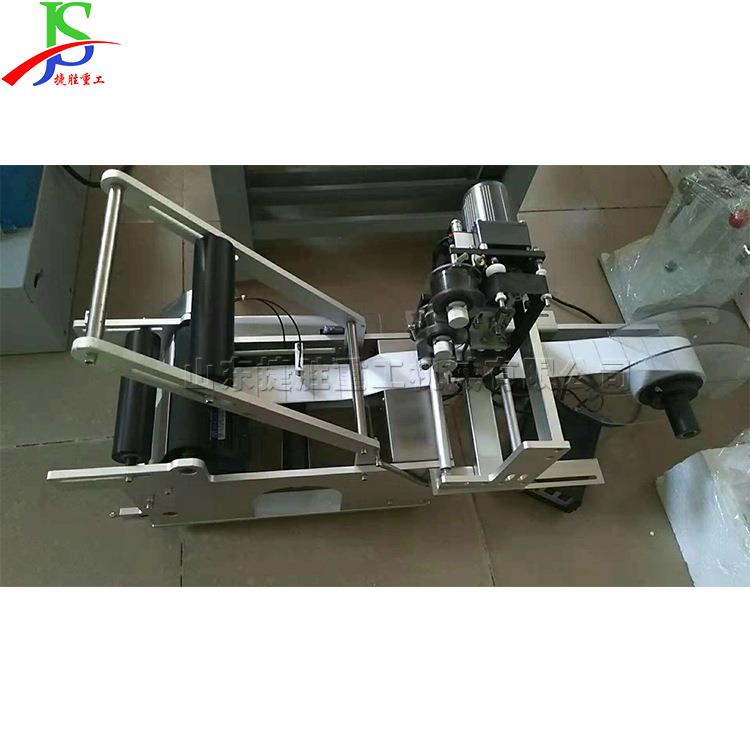 半自动圆瓶贴标机 玻璃饮料瓶粘标机 小型圆罐圆筒贴标签设备