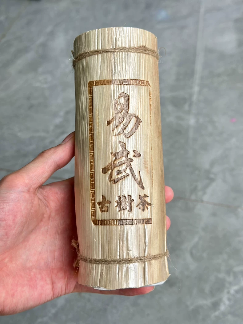 2015年易武茶柱古樹茶普洱生茶一斤一根包郵 普洱茶 BUASHOP普洱老茶