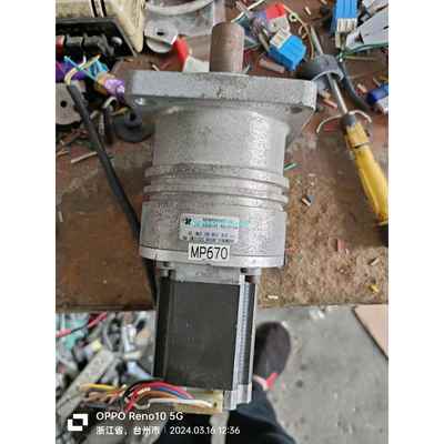 二手谐波减速机1:80 57两相步进电机谐波减速器RSF-20A-80-PM-SP