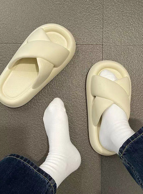 2026新款时尚交叉拖鞋夏季外穿厚底踩屎感防滑不臭家居拖鞋