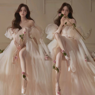 成人礼晚礼服粉色抹胸在逃公主蓬蓬裙高端轻奢小众生日宴会主持人