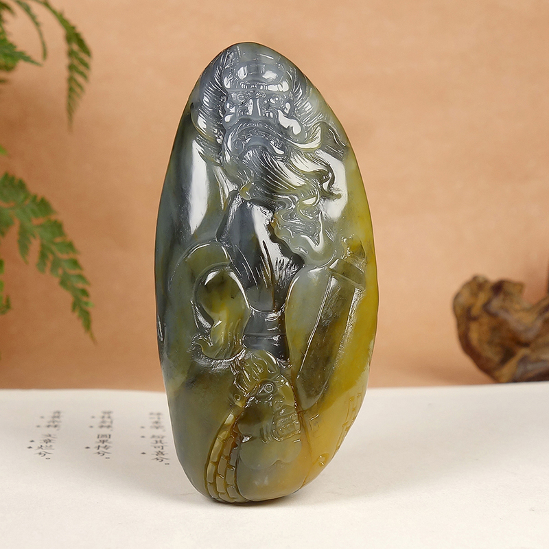 收藏级新疆和田玉四色巧雕苏工雕刻青花籽料降魔钟馗挂件115.97克