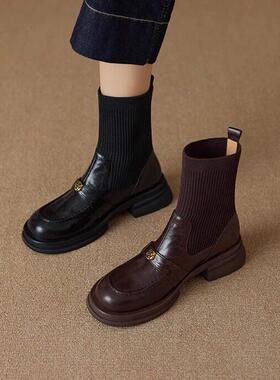 QVU~品牌专柜！秋冬新款圆头短靴英伦风山茶花舒适厚底百搭时装靴