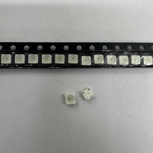 贴片LED灯珠3030幻彩5V幻彩发光内置IC金线铜支架WS2812B