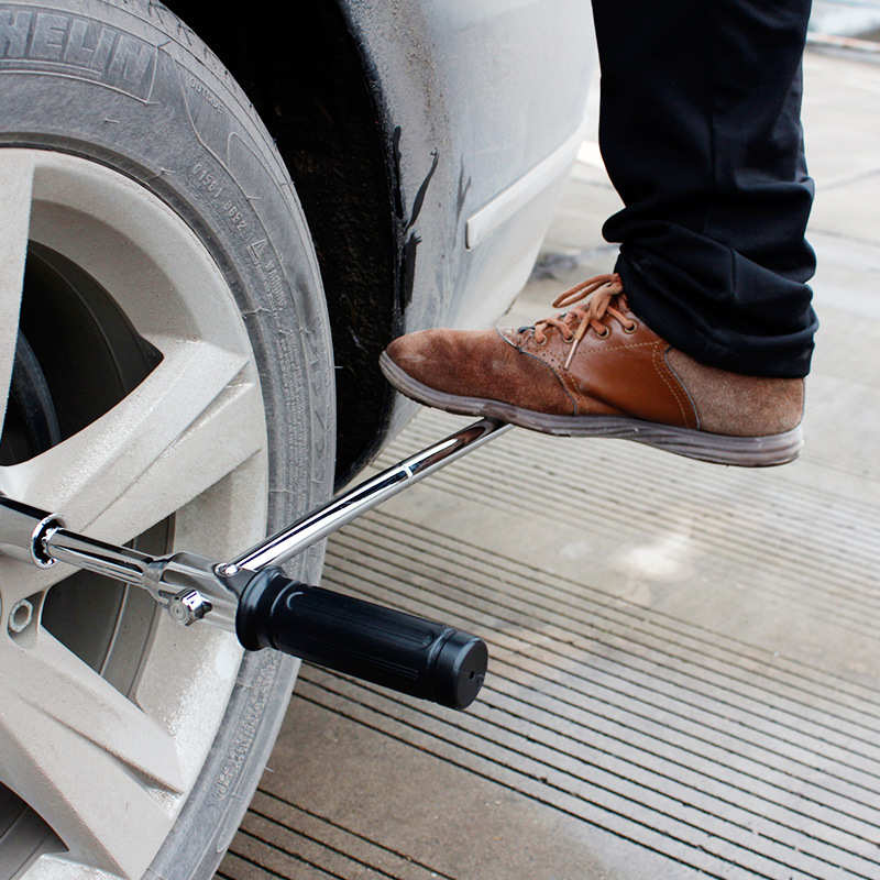 汽车轮胎十字扳手省力加长拆卸换轮胎扳手维修套筒换胎工具套装