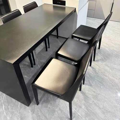 意式极简马鞍皮餐椅家用轻奢感餐厅设计师靠背洽谈椅餐桌椅子