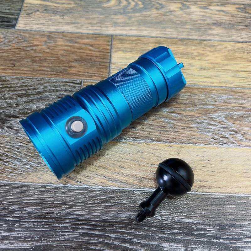 跨境热销4L2白光红蓝光大功率多功能补光灯水下摄影照明手电筒