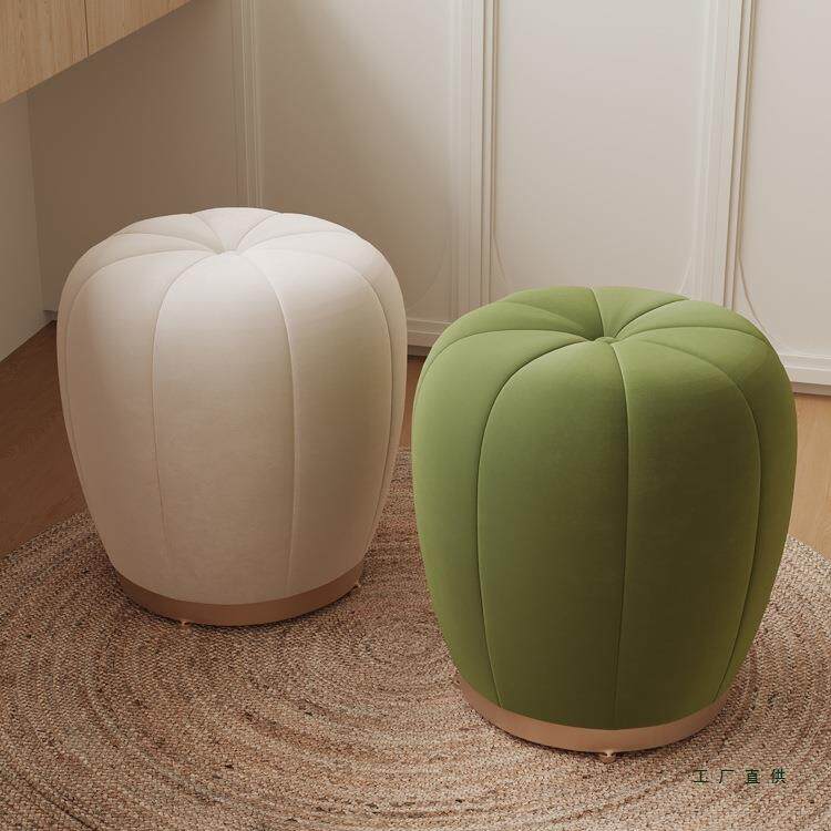 奶油风化妆凳轻奢高级感椅子女生卧室梳妆台南瓜小圆凳衣帽间凳子