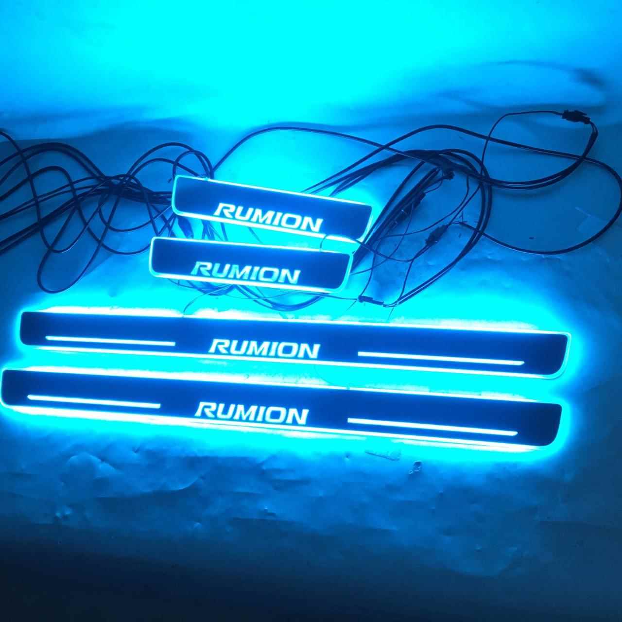4片适用于丰田RUMION流光动态幻彩跑马门槛条带LED灯迎宾踏板改装