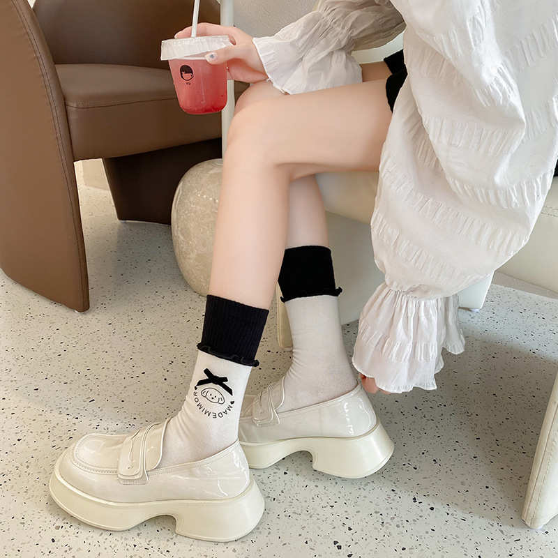 秋冬新款黑白袜子女木耳边中筒袜ins潮百搭玛丽珍小皮鞋花边棉袜
