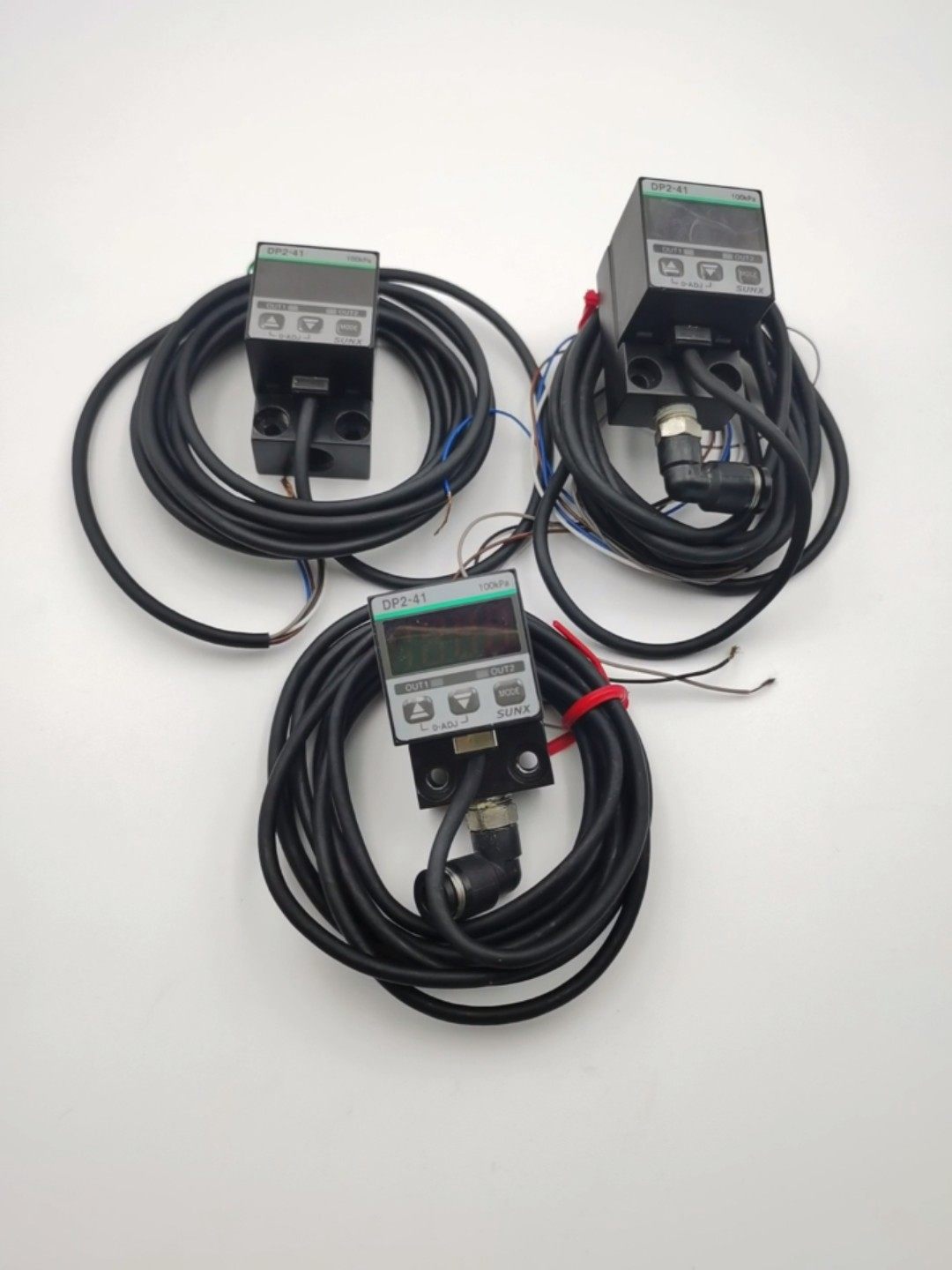 SUNX神视DP2-41压力传感器，100kPa数显压力开关