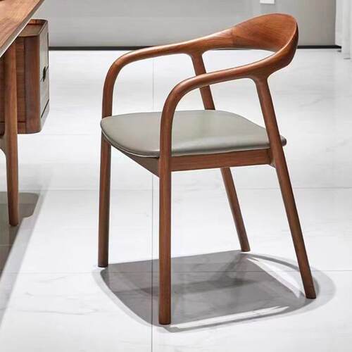 北欧实木餐桌椅子家用餐椅书房办公胡桃色靠背椅舒美特中古风茶椅